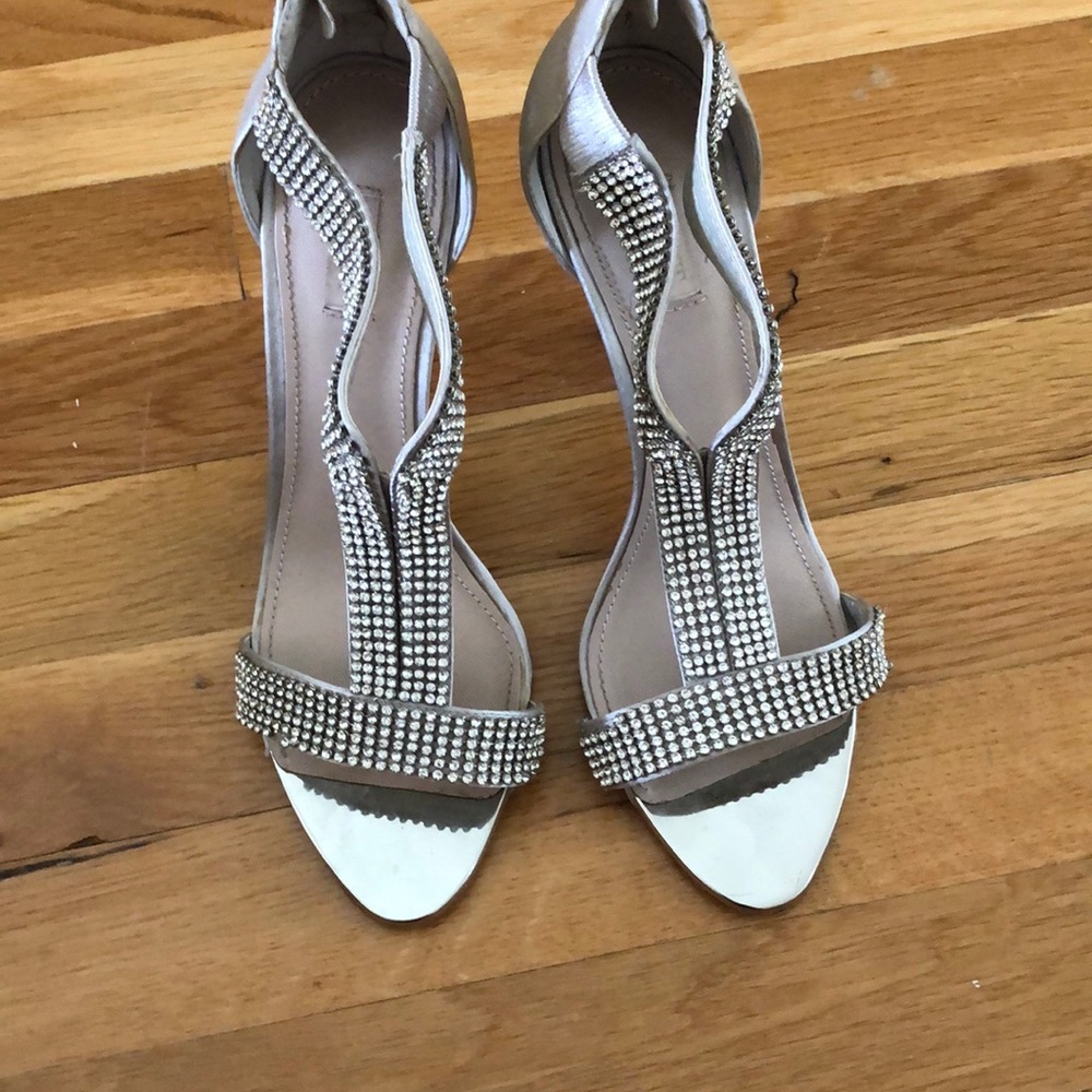 Glint heels